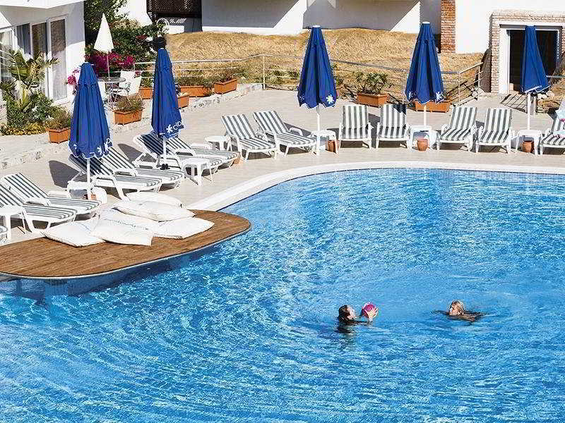 Bitez Risa Hotel מראה חיצוני תמונה