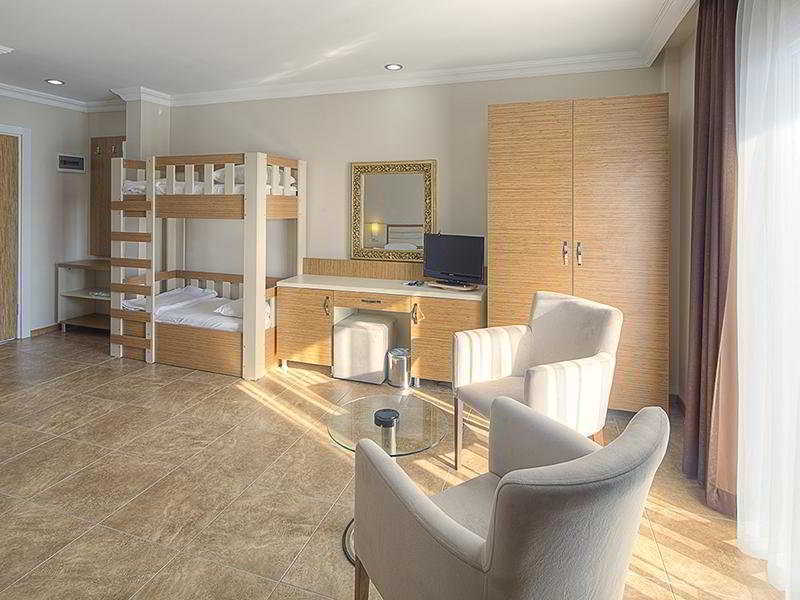 Bitez Risa Hotel מראה חיצוני תמונה