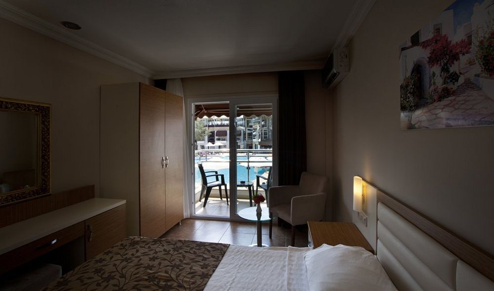Bitez Risa Hotel מראה חיצוני תמונה