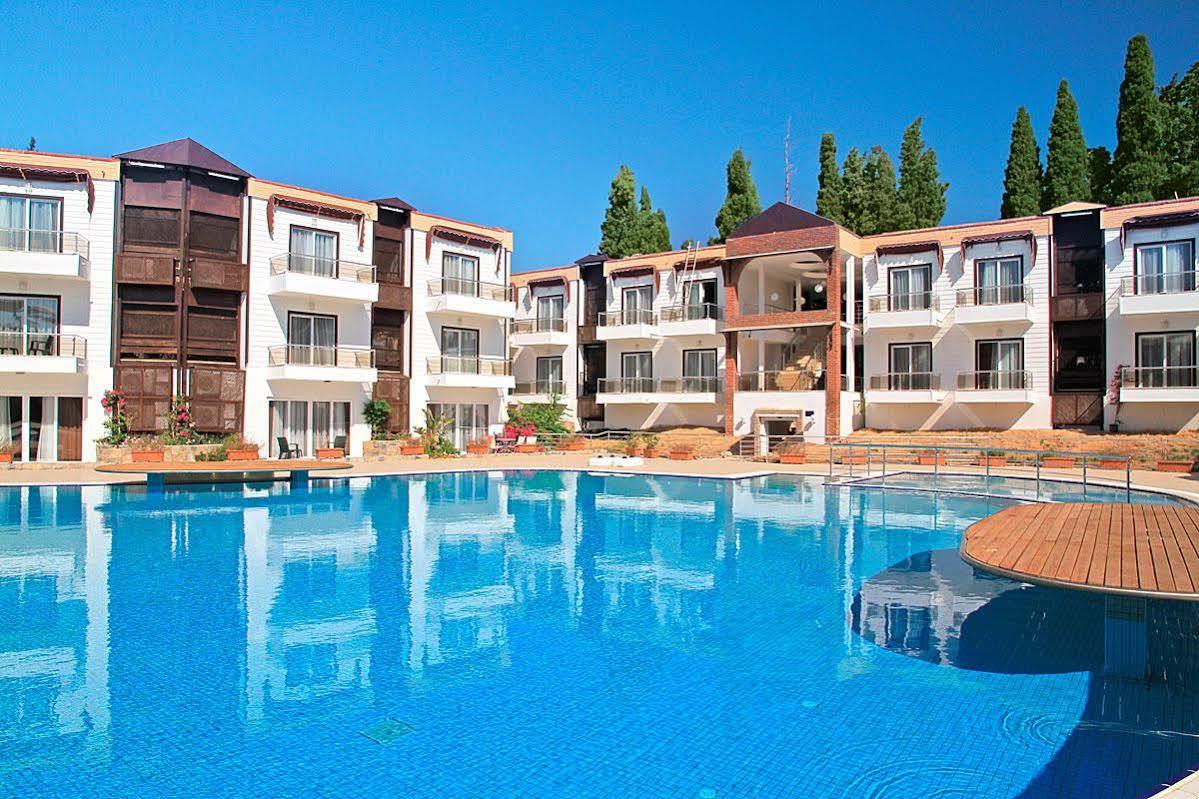 Bitez Risa Hotel מראה חיצוני תמונה