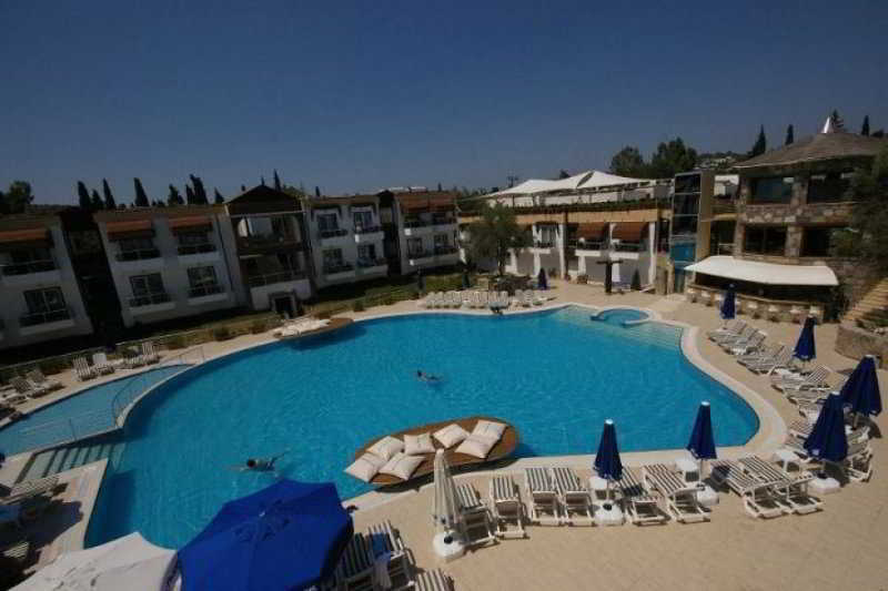Bitez Risa Hotel מראה חיצוני תמונה