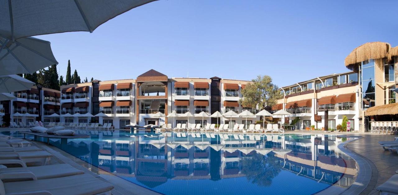 Bitez Risa Hotel מראה חיצוני תמונה
