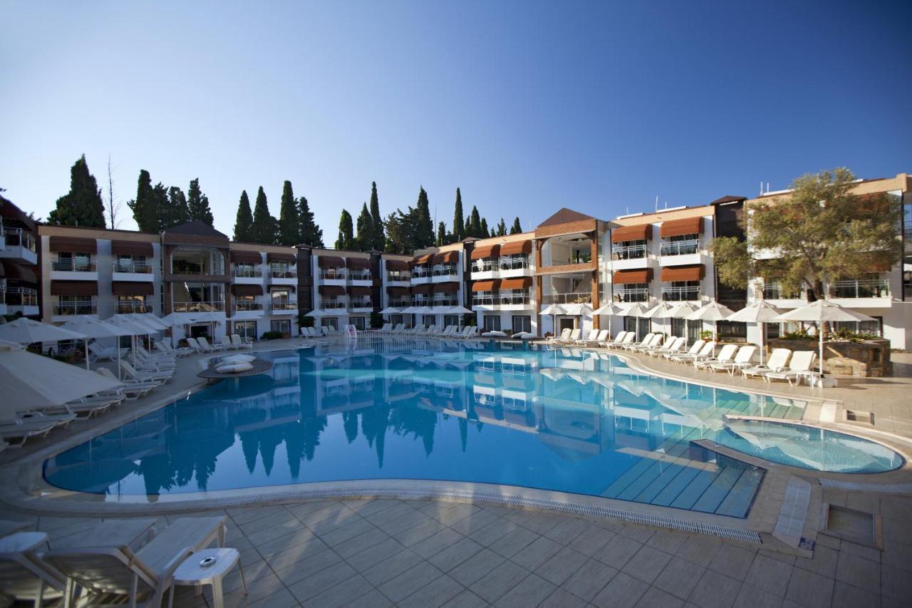 Bitez Risa Hotel מראה חיצוני תמונה