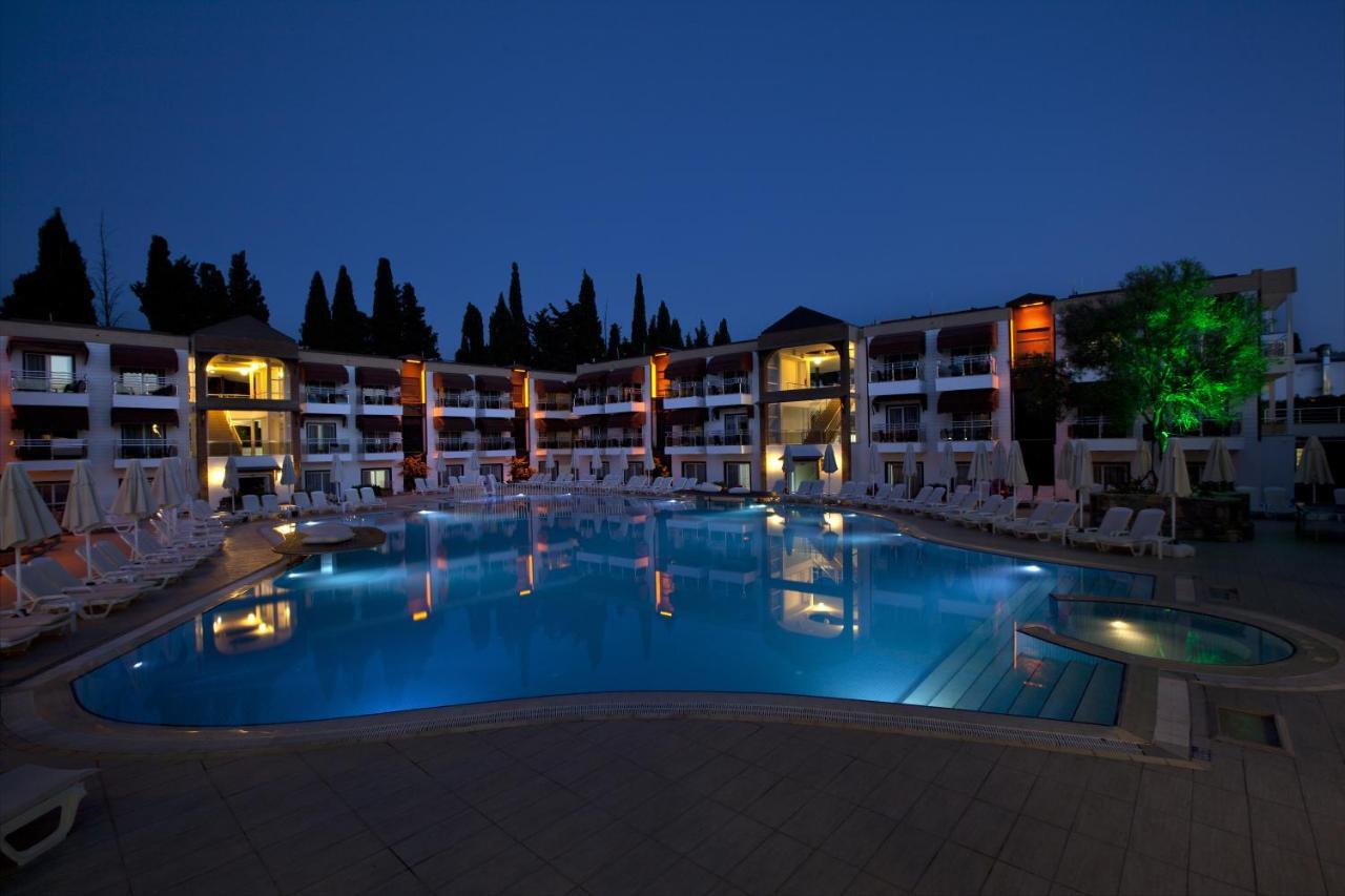 Bitez Risa Hotel מראה חיצוני תמונה