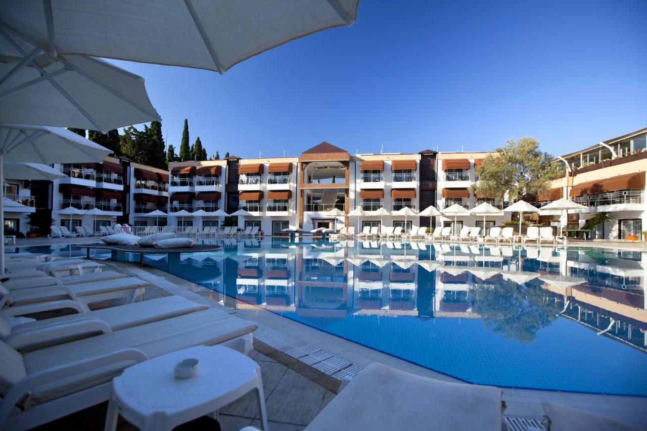Bitez Risa Hotel מראה חיצוני תמונה